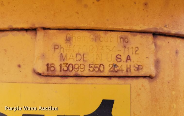 image for item DP3521 2007 Ford  F550 Super Duty XL flatbed truck