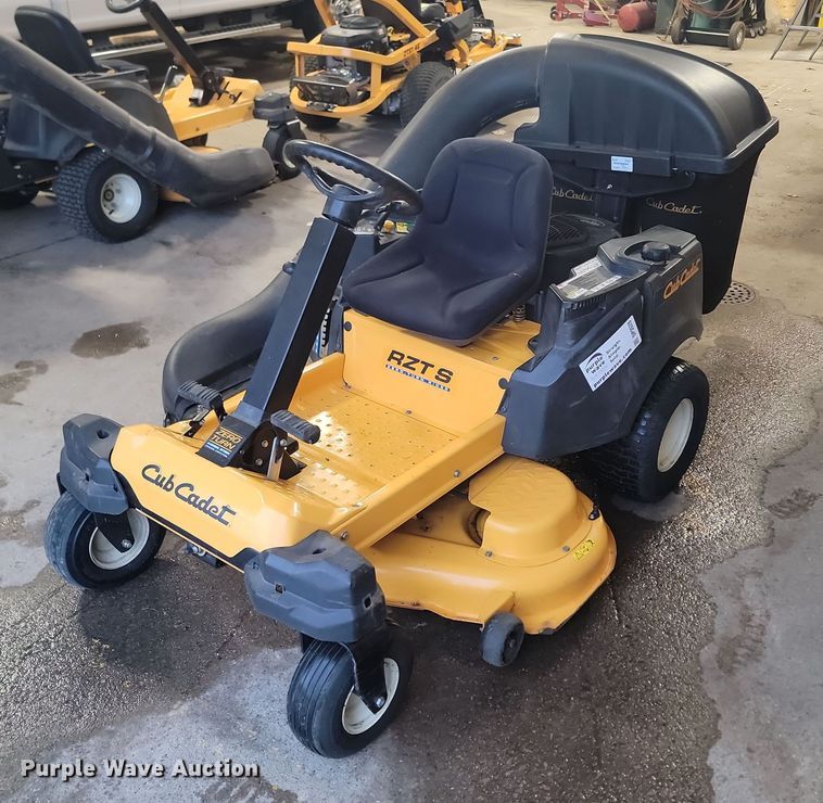 image for item DP3528 2013 Club Cadet RZT S50KH lawn mower
