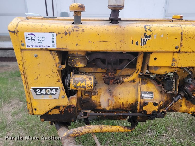 image for item DP3537 1965 International  404 tractor