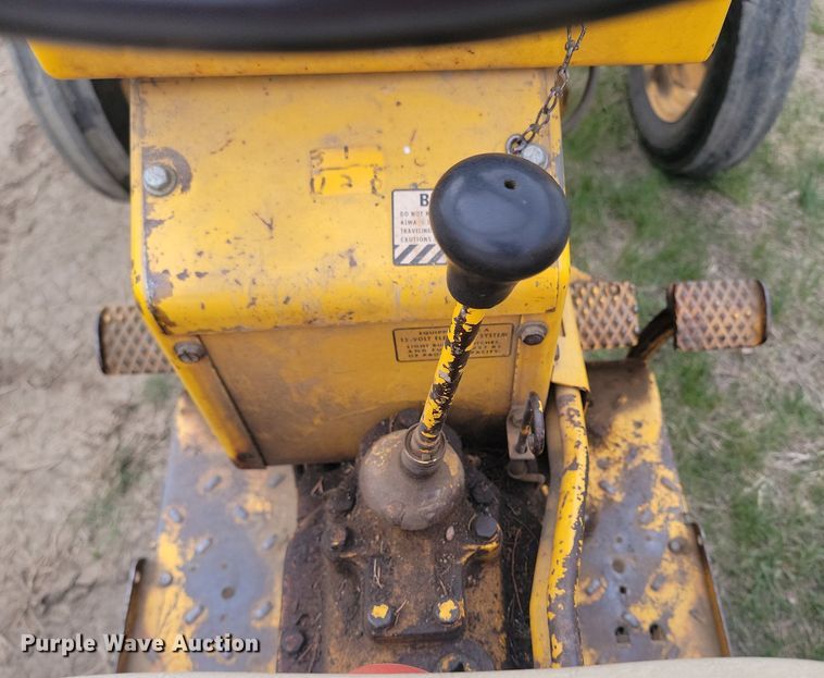 image for item DP3539 1965 International  404 tractor