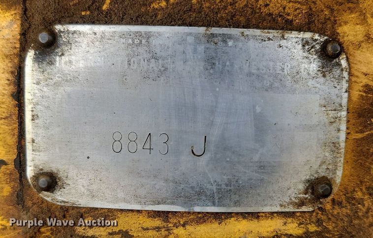 image for item DP3539 1965 International  404 tractor