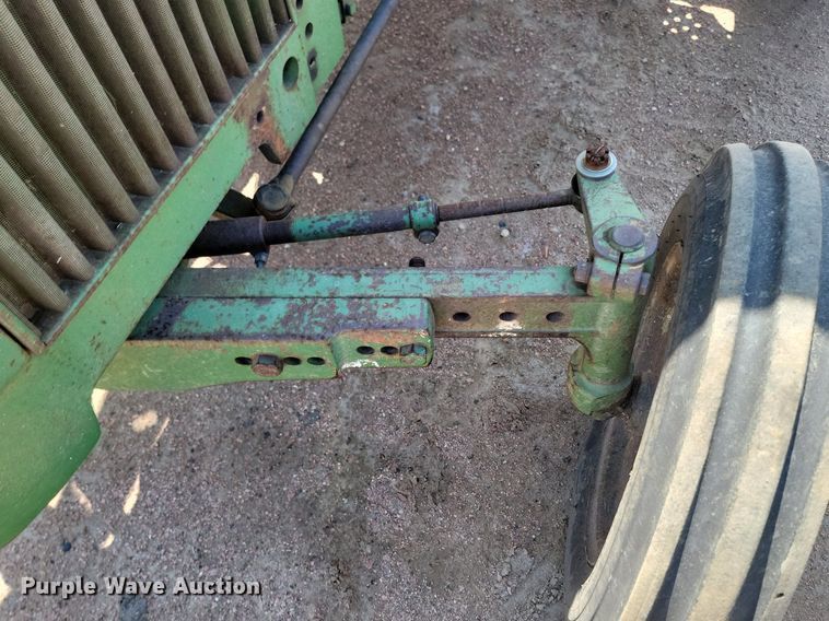 image for item DP3542 1972 John Deere 1020 tractor