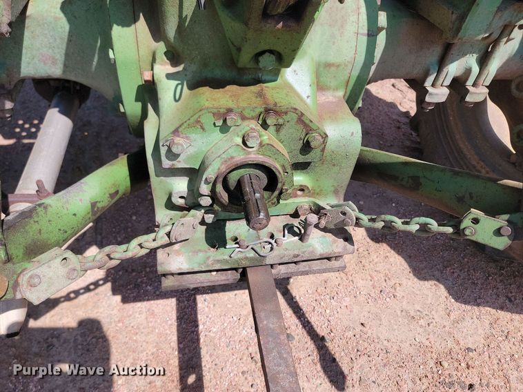 image for item DP3542 1972 John Deere 1020 tractor