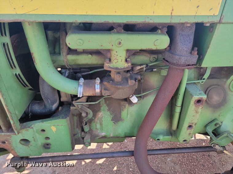 image for item DP3542 1972 John Deere 1020 tractor