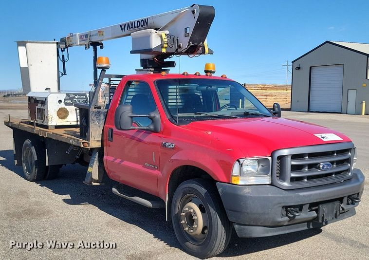 image for item DP5669 2002 Ford F550 Super Duty XL bucket truck