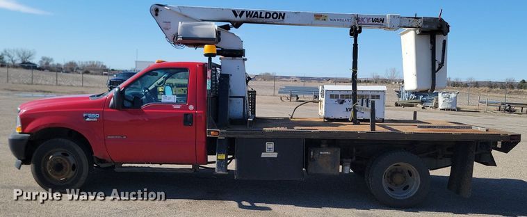image for item DP5669 2002 Ford F550 Super Duty XL bucket truck