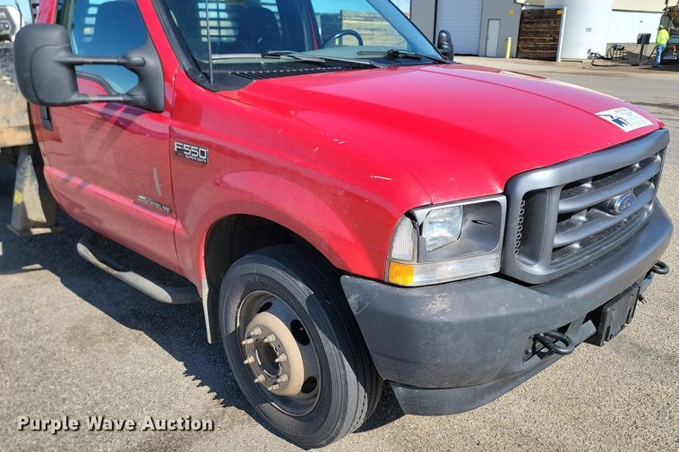 image for item DP5669 2002 Ford F550 Super Duty XL bucket truck