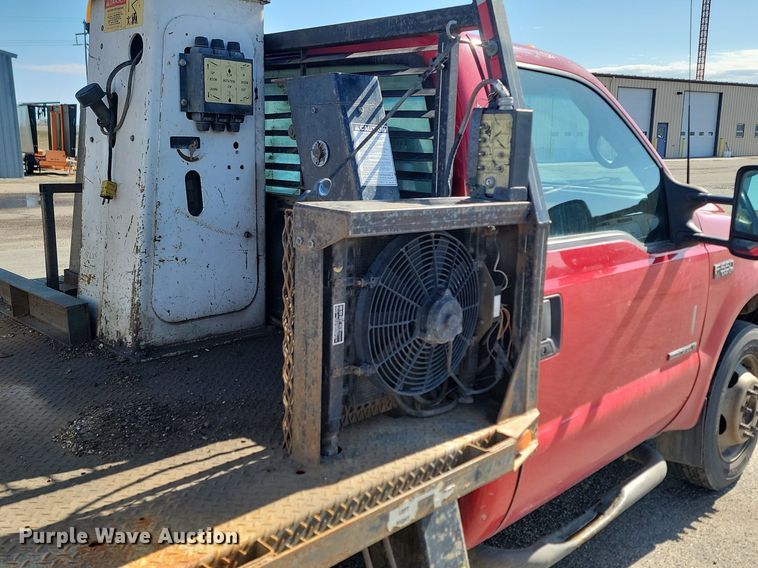 image for item DP5669 2002 Ford F550 Super Duty XL bucket truck