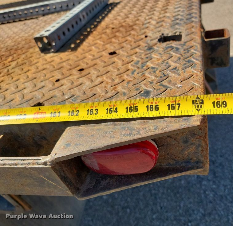 image for item DP5669 2002 Ford F550 Super Duty XL bucket truck