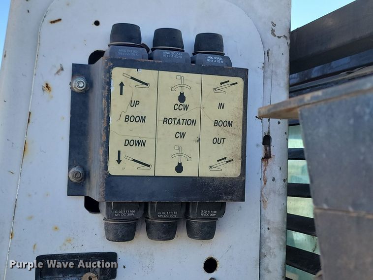 image for item DP5669 2002 Ford F550 Super Duty XL bucket truck