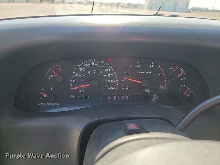 image for item DP5669 2002 Ford F550 Super Duty XL bucket truck