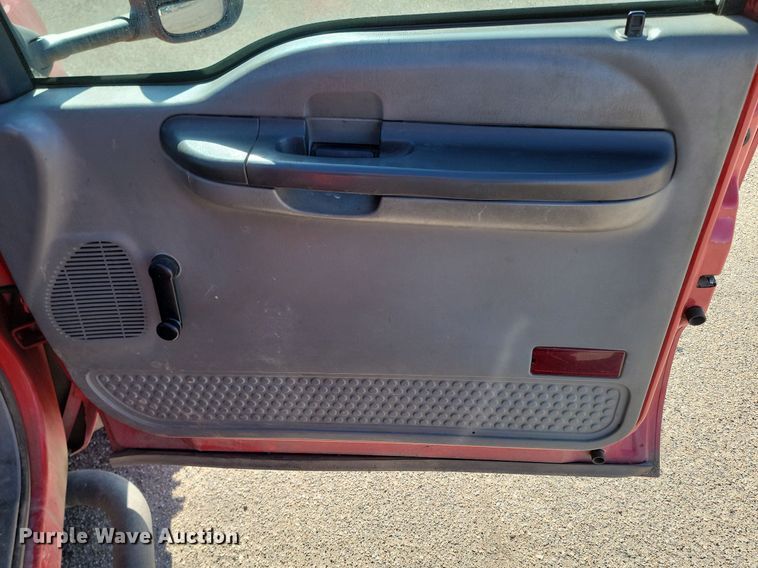 image for item DP5669 2002 Ford F550 Super Duty XL bucket truck