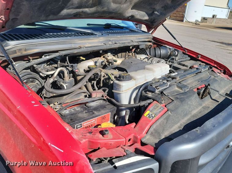 image for item DP5669 2002 Ford F550 Super Duty XL bucket truck