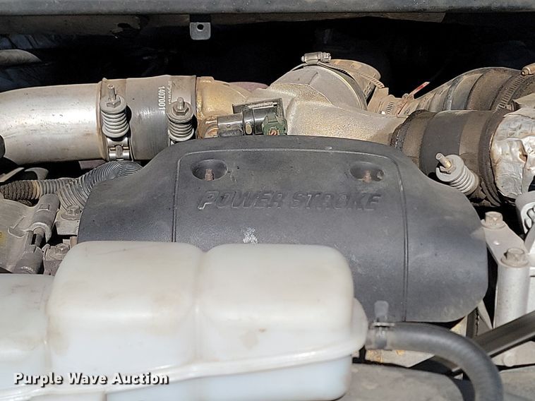 image for item DP5669 2002 Ford F550 Super Duty XL bucket truck