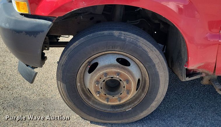 image for item DP5669 2002 Ford F550 Super Duty XL bucket truck