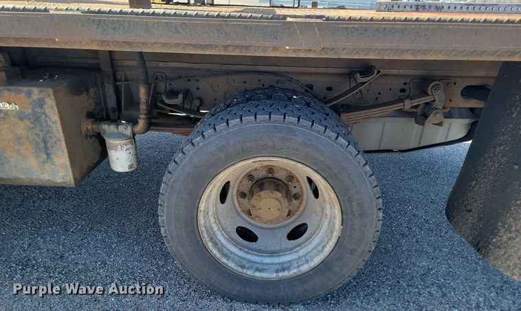 image for item DP5669 2002 Ford F550 Super Duty XL bucket truck