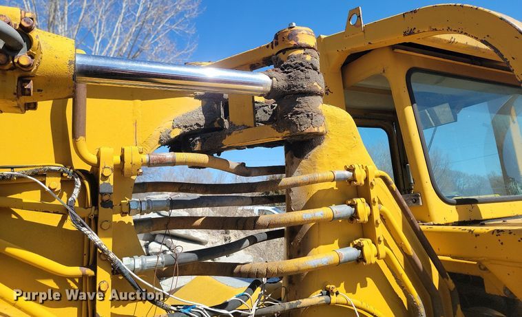 image for item DP5681 1976 Caterpillar 613 elevating scraper