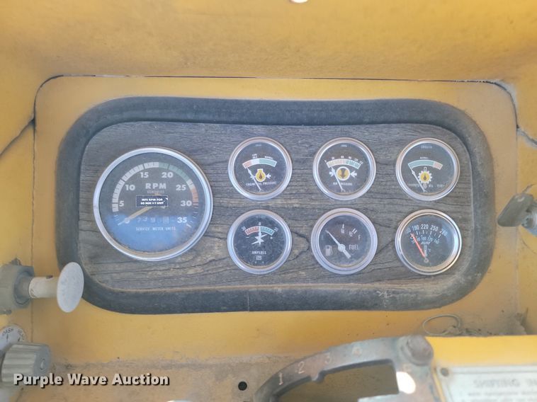 image for item DP5681 1976 Caterpillar 613 elevating scraper