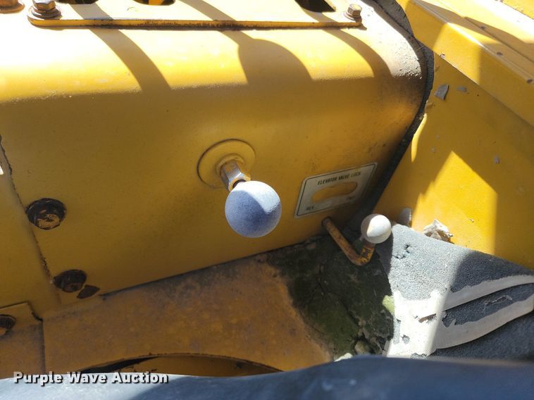 image for item DP5681 1976 Caterpillar 613 elevating scraper