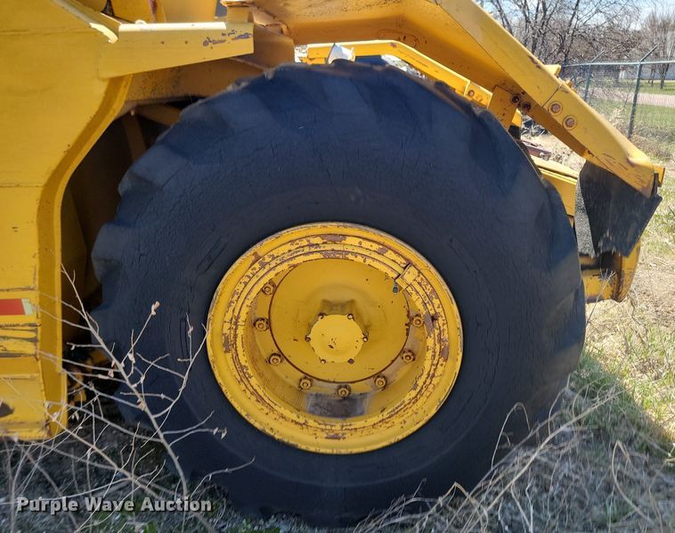 image for item DP5681 1976 Caterpillar 613 elevating scraper