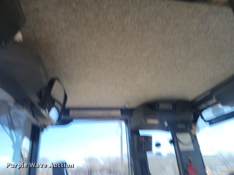 image for item DP5682 2011 John Deere  772GP motor grader