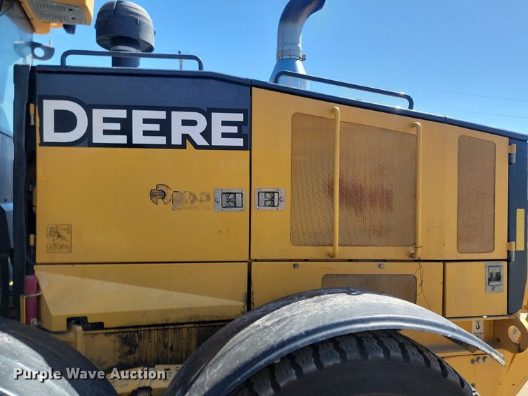 image for item DP5682 2011 John Deere  772GP motor grader