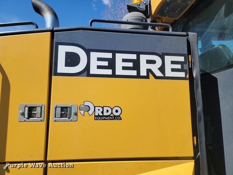 image for item DP5682 2011 John Deere  772GP motor grader