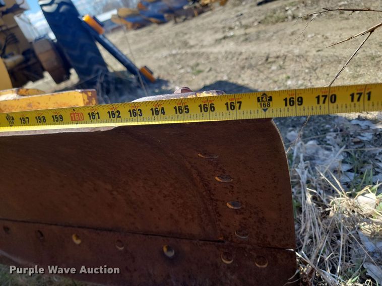 image for item DP5683 2002 John Deere  772CH Series II motor grader