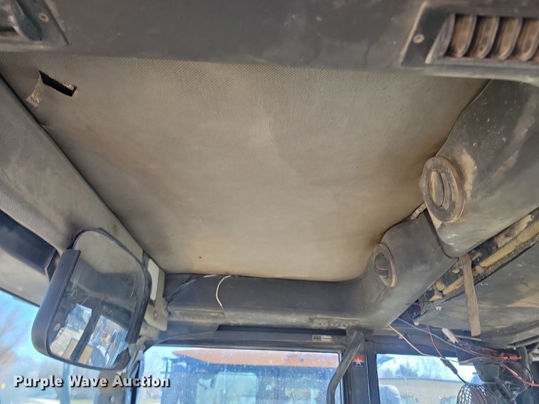 image for item DP5683 2002 John Deere  772CH Series II motor grader