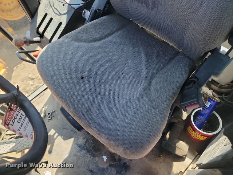 image for item DP5683 2002 John Deere  772CH Series II motor grader