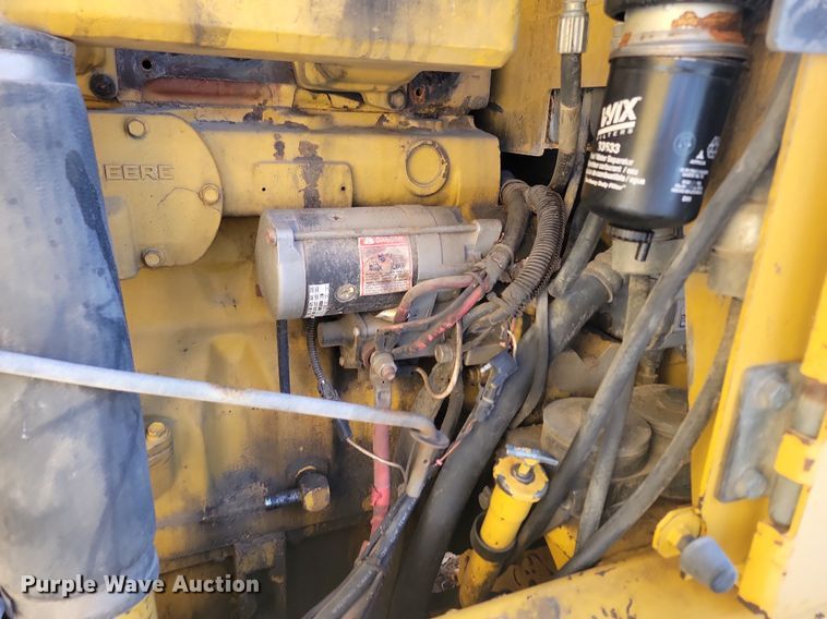 image for item DP5683 2002 John Deere  772CH Series II motor grader