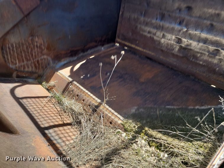 image for item DP5686 1974 Caterpillar  627B conventional scraper 