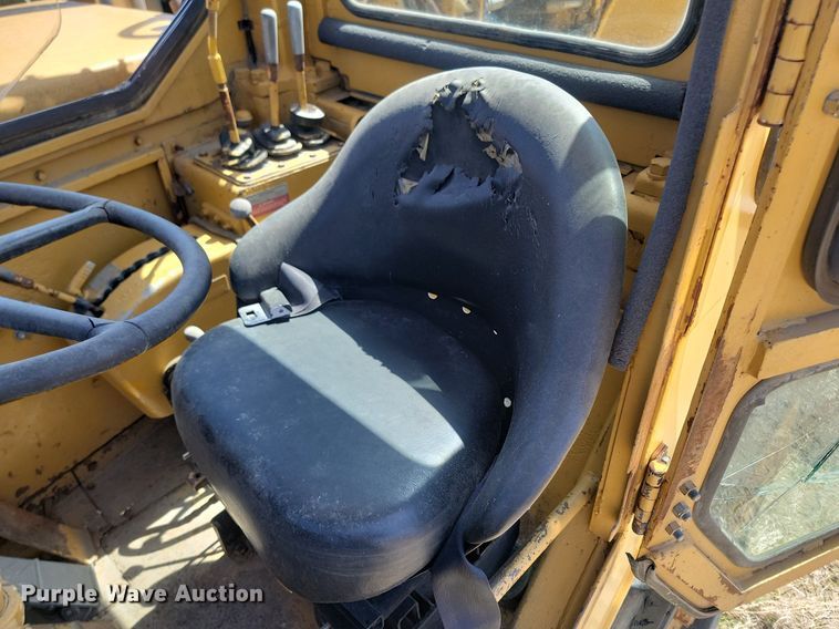 image for item DP5686 1974 Caterpillar  627B conventional scraper 