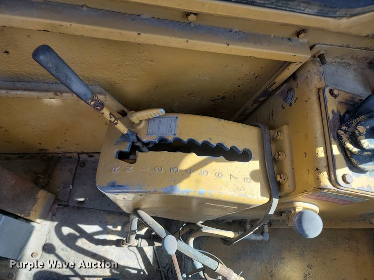 image for item DP5686 1974 Caterpillar  627B conventional scraper 