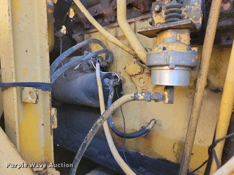 image for item DP5686 1974 Caterpillar  627B conventional scraper 