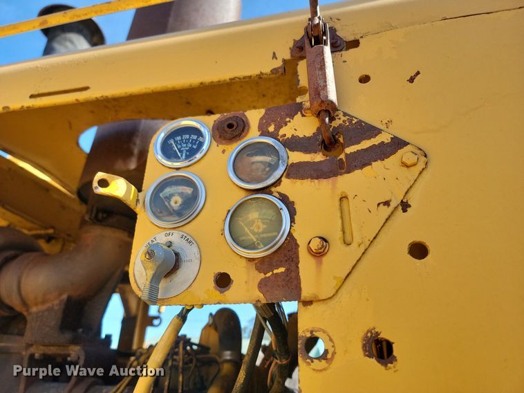 image for item DP5686 1974 Caterpillar  627B conventional scraper 