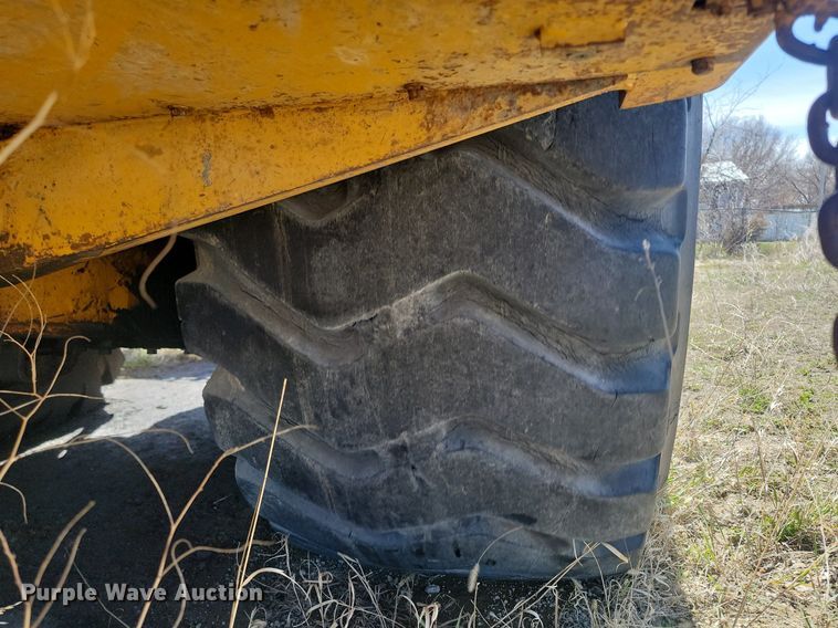 image for item DP5686 1974 Caterpillar  627B conventional scraper 