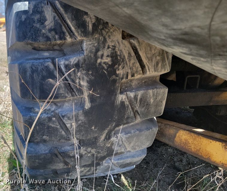 image for item DP5686 1974 Caterpillar  627B conventional scraper 