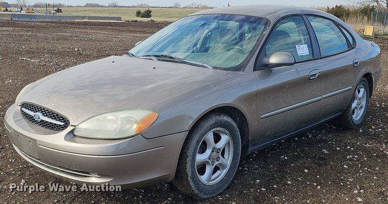 image for item DQ8656 2002 Ford Taurus SE 