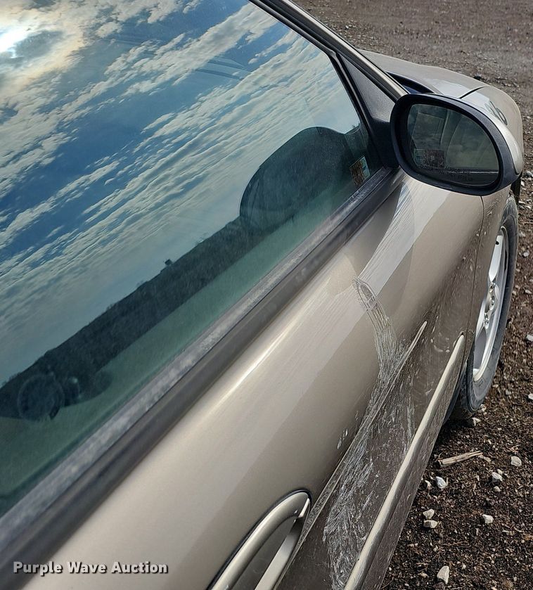 image for item DQ8656 2002 Ford Taurus SE 