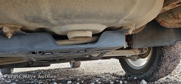 image for item DQ8656 2002 Ford Taurus SE 