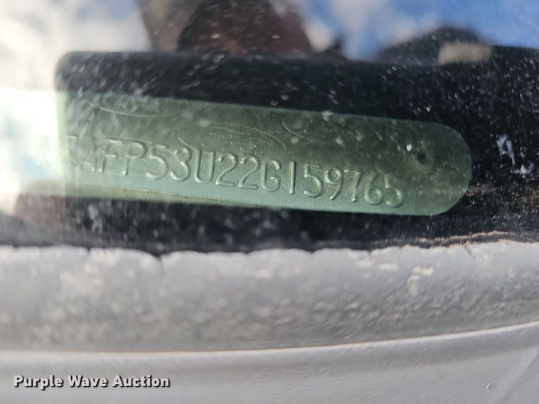 image for item DQ8656 2002 Ford Taurus SE 