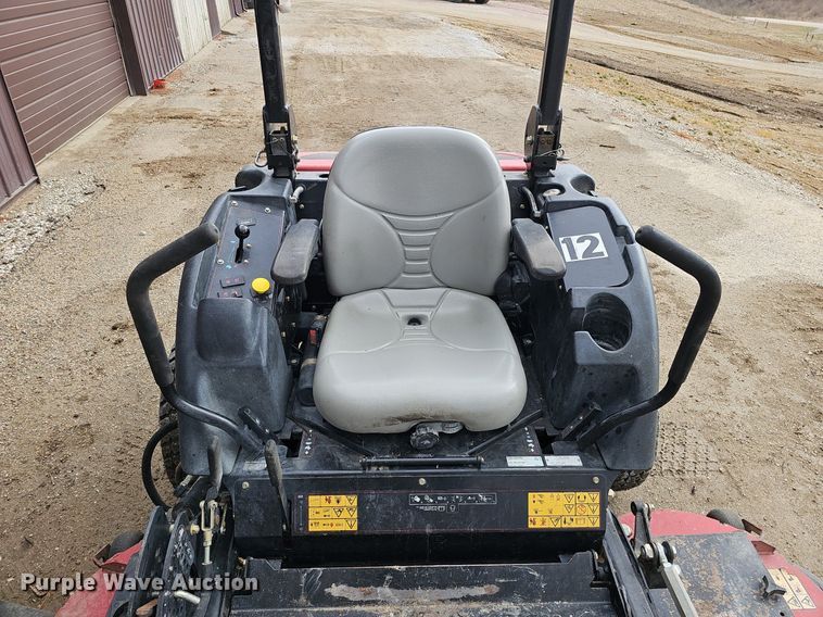 image for item DQ8672 Toro Groundsmaster 7200 ZTR lawn mower