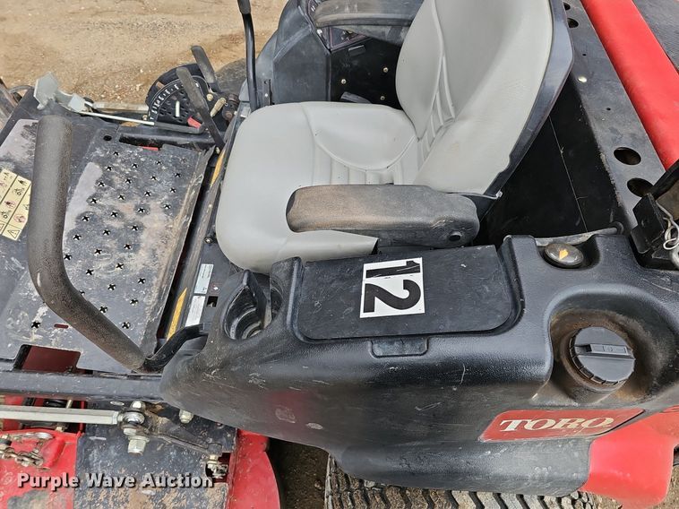 image for item DQ8672 Toro Groundsmaster 7200 ZTR lawn mower