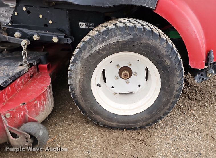 image for item DQ8672 Toro Groundsmaster 7200 ZTR lawn mower