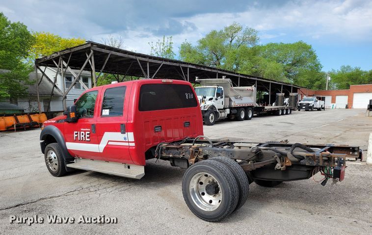 image for item DR8032 2012 Ford F550 Super Duty XLT Crew Cab truck cab and chassis