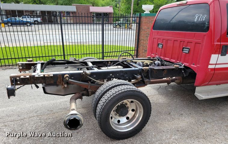 image for item DR8032 2012 Ford F550 Super Duty XLT Crew Cab truck cab and chassis