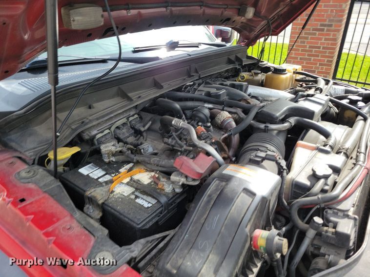 image for item DR8032 2012 Ford F550 Super Duty XLT Crew Cab truck cab and chassis