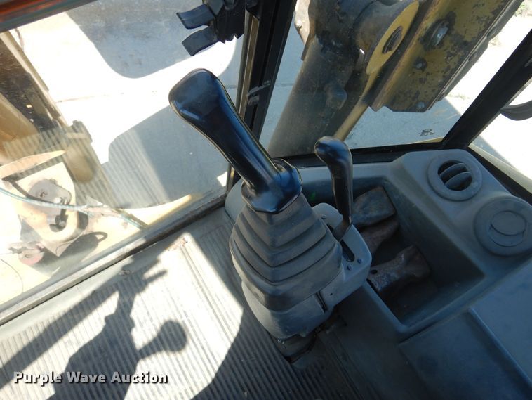 image for item DV9956 2001 Caterpillar 420D backhoe