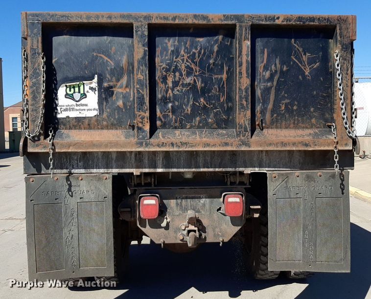 image for item DV9962 1992 Chevrolet Kodiak dump truck